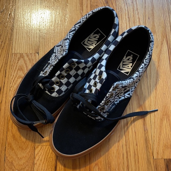 Vans Sneakers - Picture 2 of 6